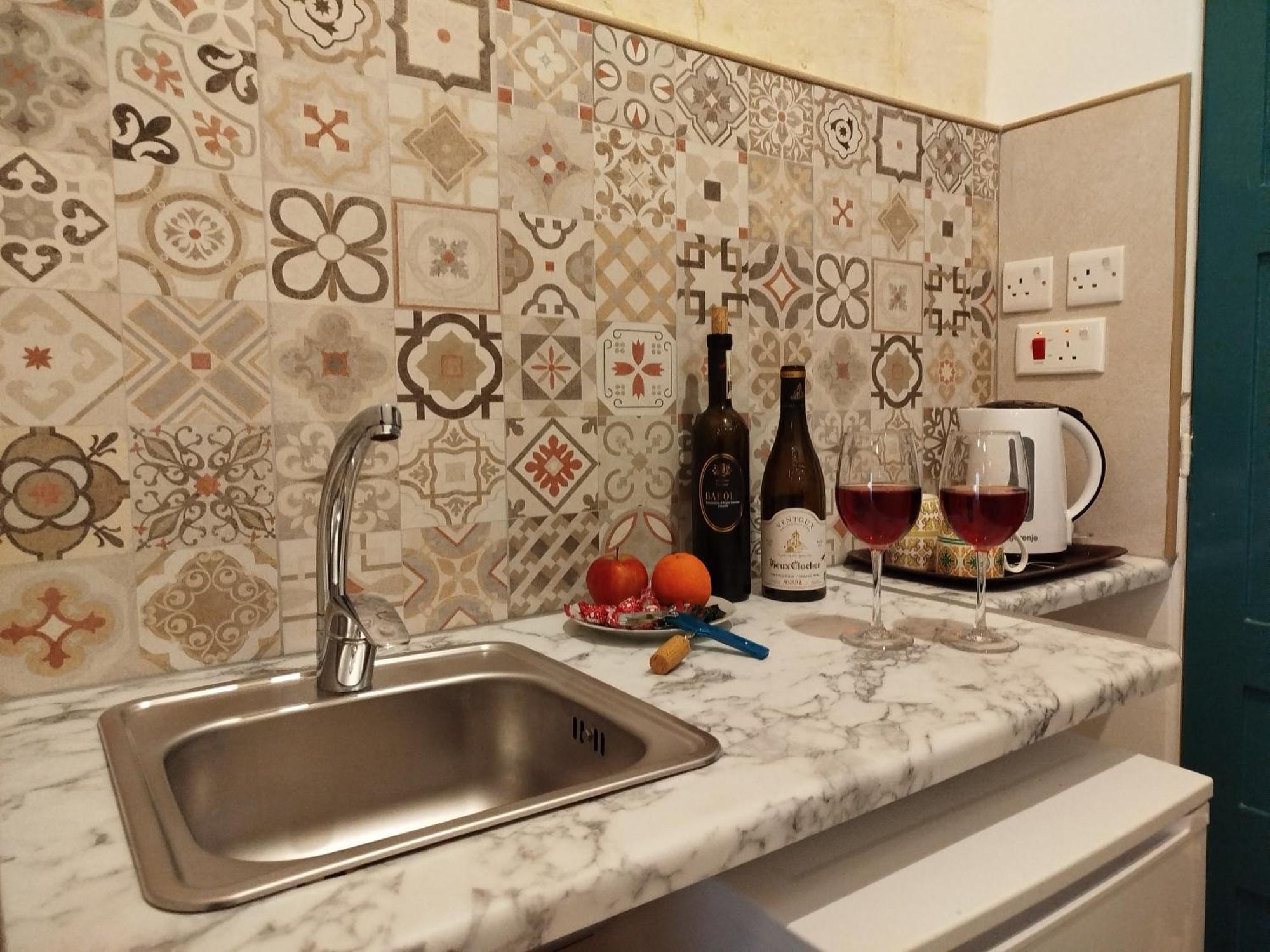 Limestone Sun Suites Sliema Pokój zdjęcie
