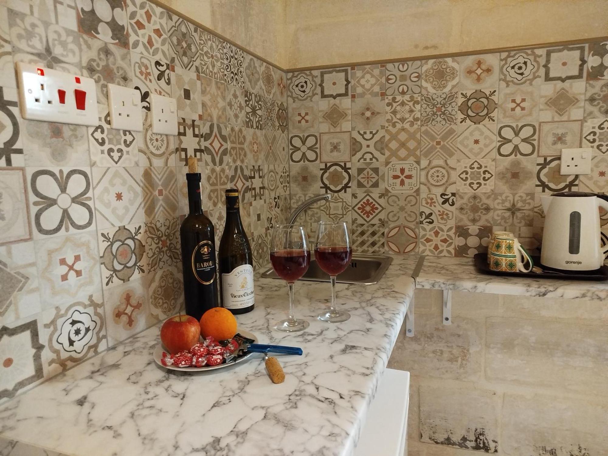 Limestone Sun Suites Sliema Zewnętrze zdjęcie