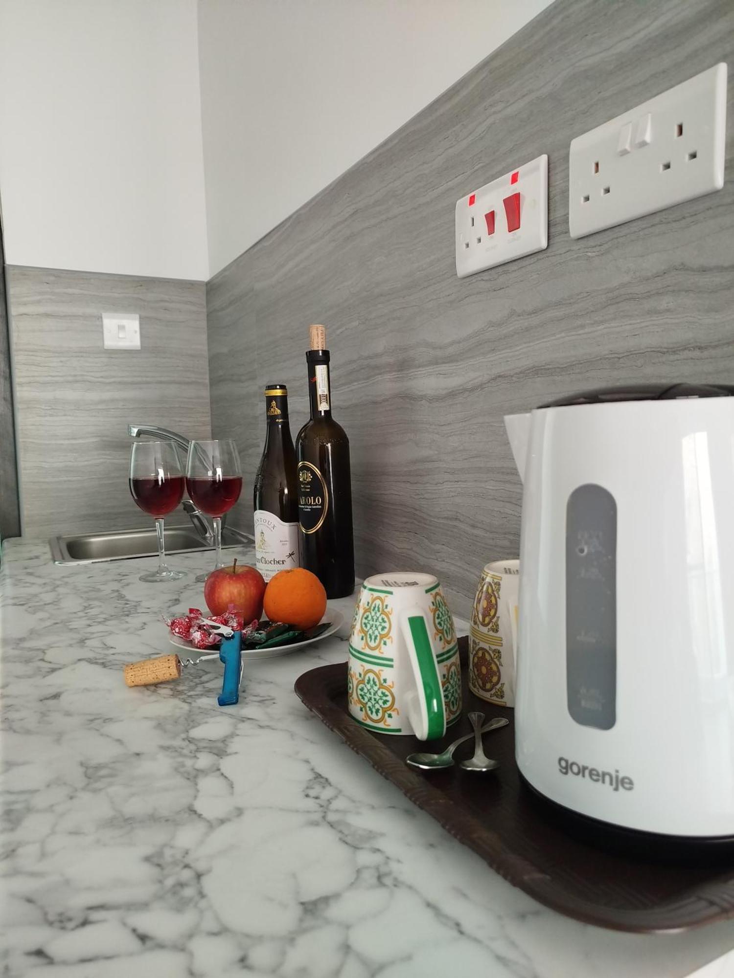 Limestone Sun Suites Sliema Zewnętrze zdjęcie